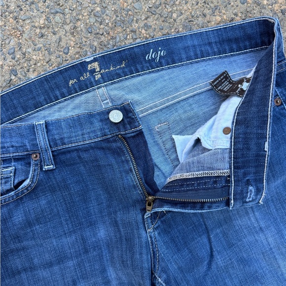 7 For All Mankind Dojo Jeans Dark Wash - Picture 3 of 10